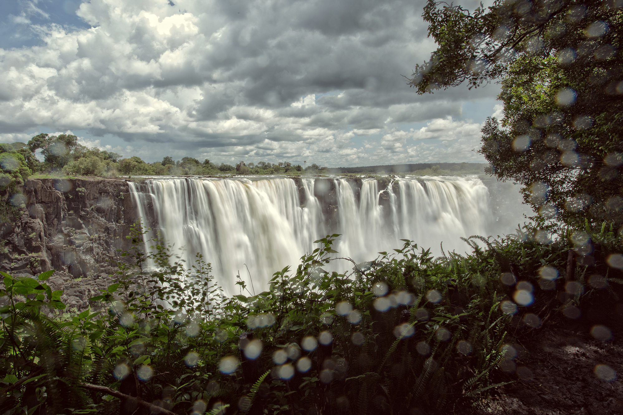 victoria falls zimbabwe bokeh