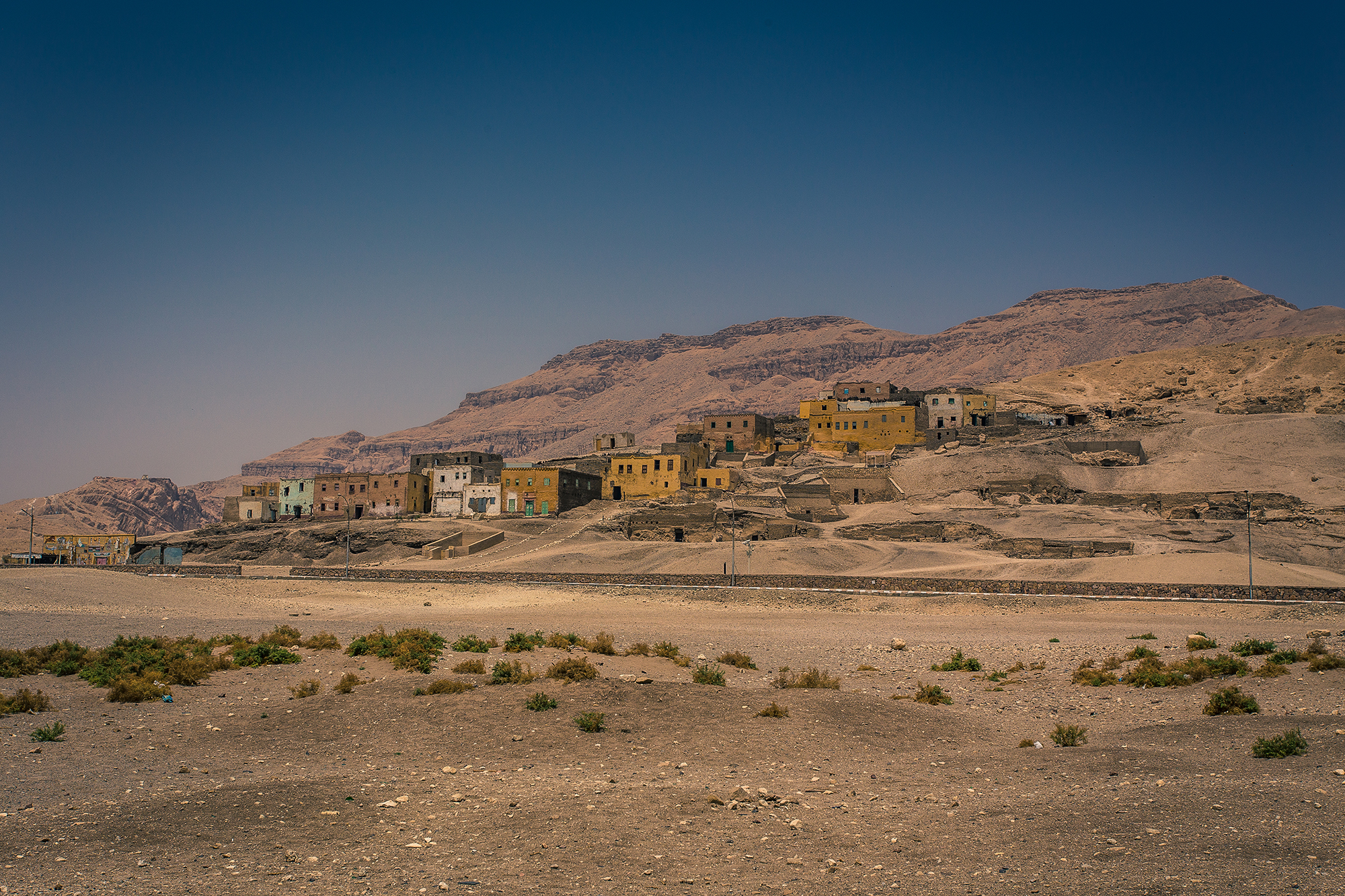 egyptian houses in the desert